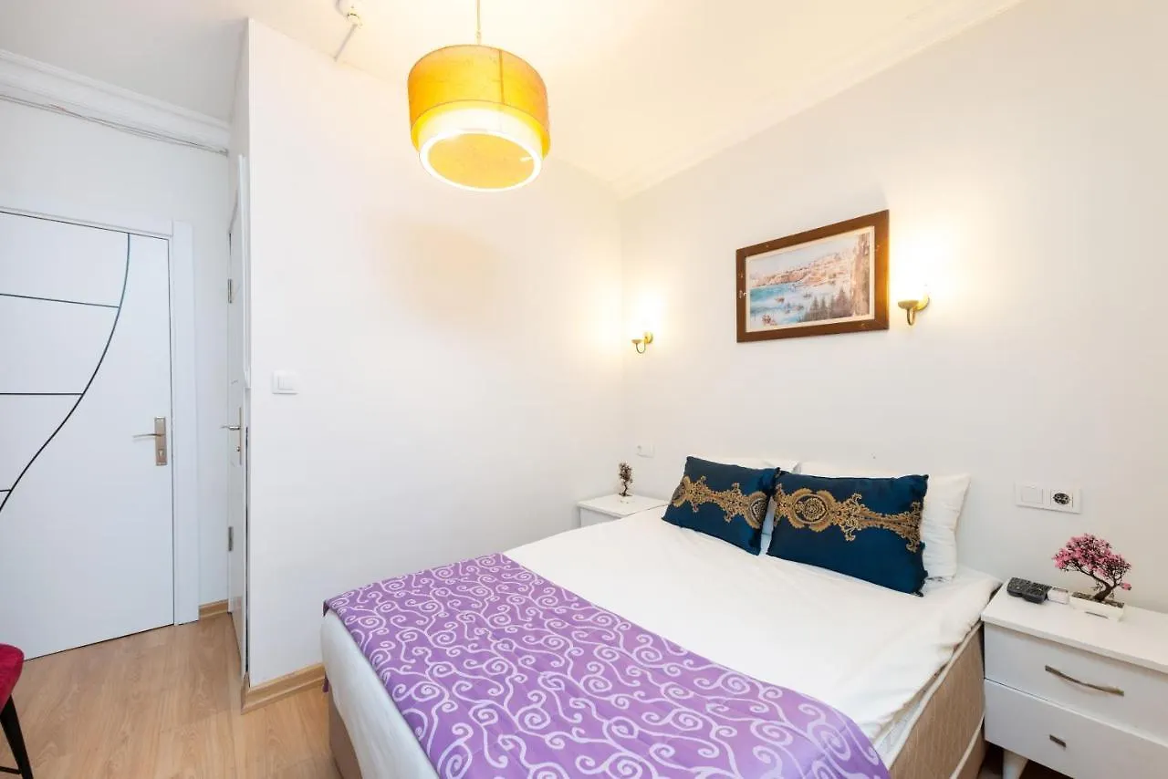 Istanbul House Hotel