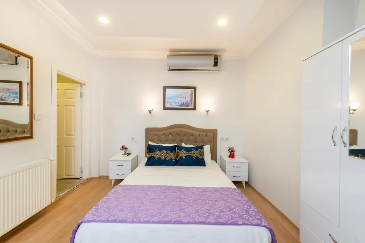 Istanbul House Hotel