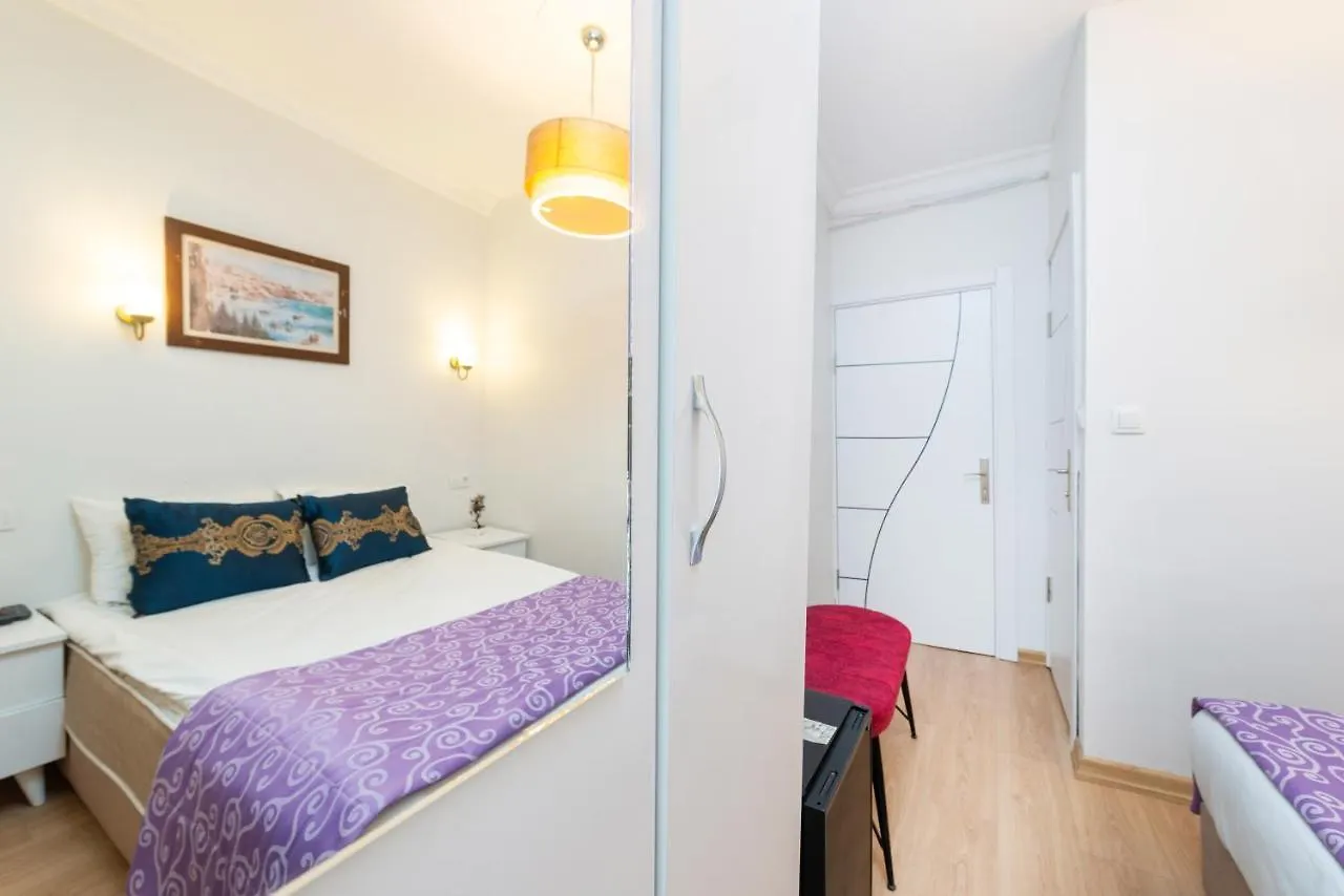 Istanbul House Hotel