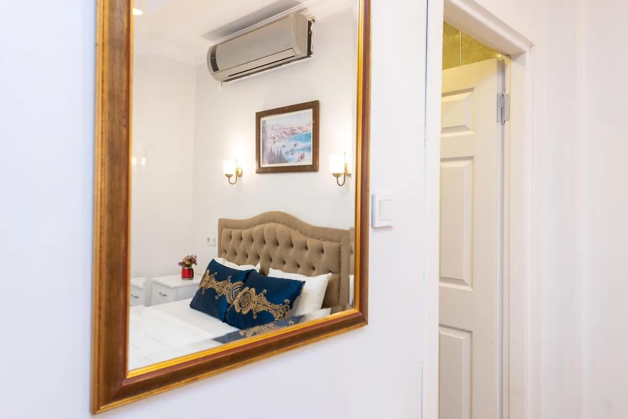 Istanbul House Hotel